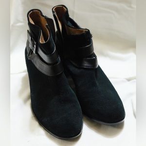 Vionic Mana booties
